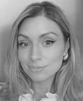 Alexsandra Dychla black and white prortrait photo